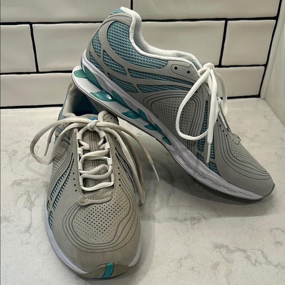 New Balance Wellness Toning Athletic Shoes Size 10 - Picture 14 of 14